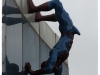 La statua di Spider-Man con erezione in Sud Corea