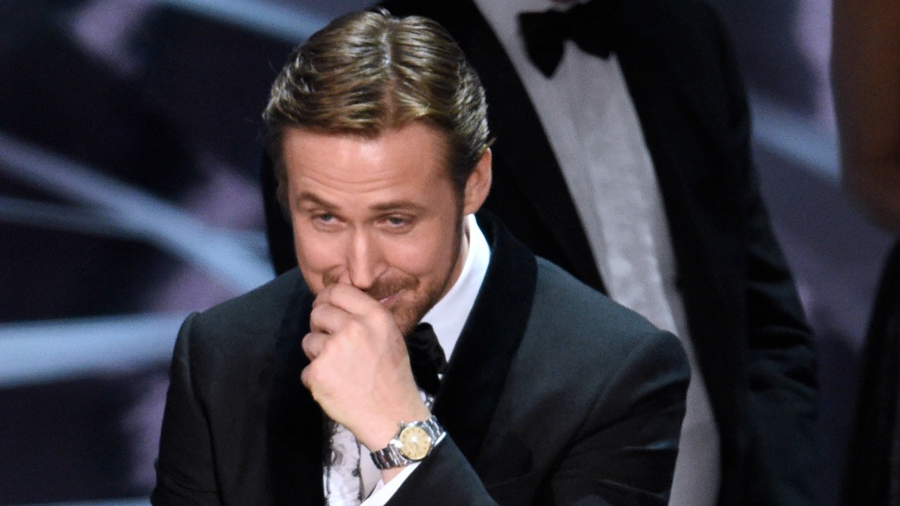 Oscar 2017: Ryan Gosling spiega la sua reazione all’epic fail finale Ryan Gosling sul palco degli 89esimi Academy Awards