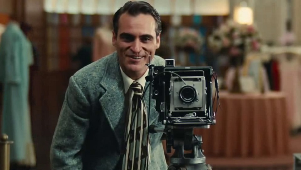 Paul Thomas Anderson: The Master e gli altri capolavori del regista americano Joaquin Phoenix in The Master di Paul Thomas Anderson