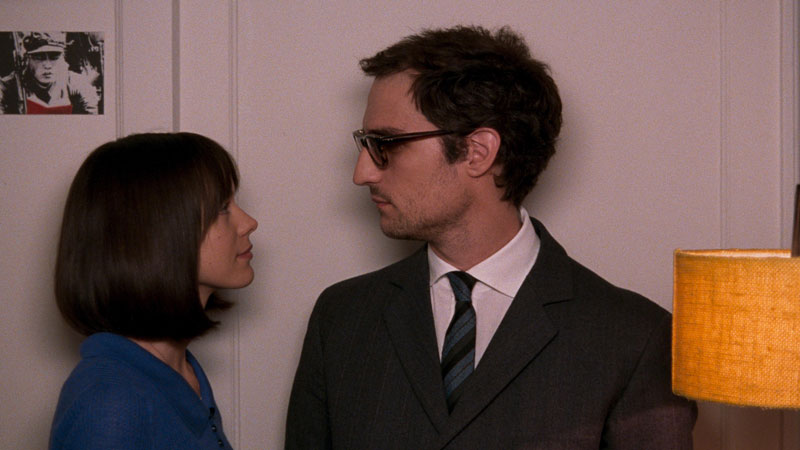 Cannes 70: la vita di Godard, come fosse un graphic novel. La recensione di Le Redoutable di Michel Hazanavicius Louis Garrel è Jean-Luc Godard in Le Redoutable
