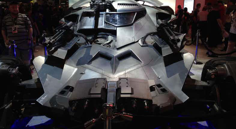 Comic-Con 2017: la nuova Batmobile, il costume di Superman e la Justice League a mattoncini. Foto La nuova Batmobile di Justice League
