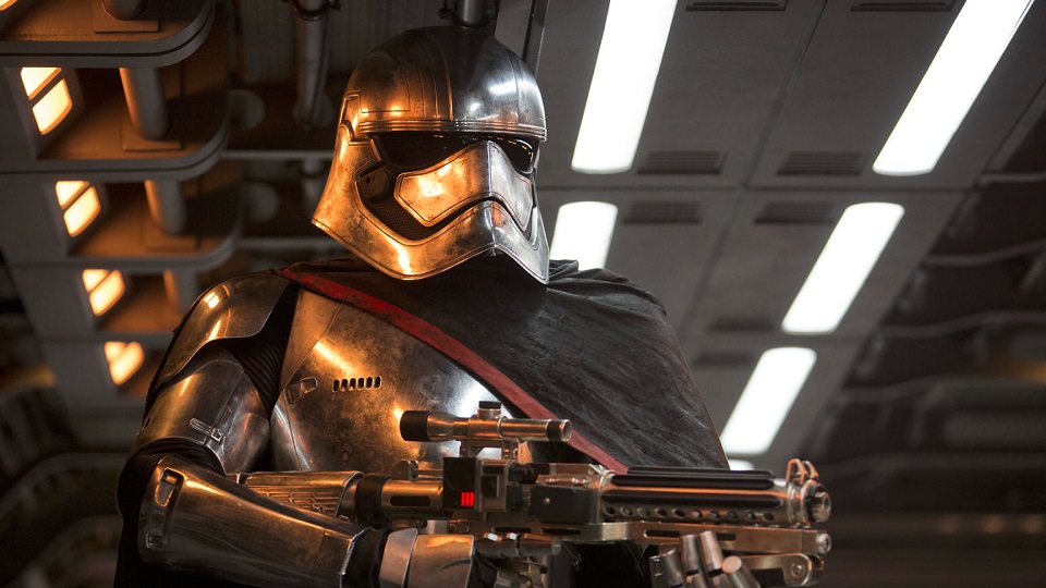 Star Wars: Gli ultimi Jedi esplorerà il passato di Captain Phasma Captain Phasma in Star Wars