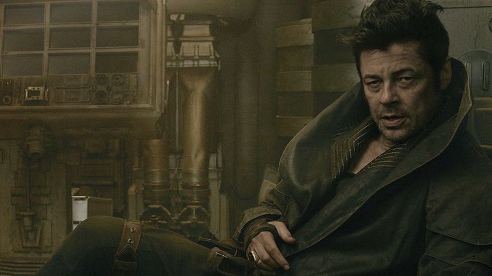 Star Wars: Gli ultimi Jedi, nuovi dettagli sul misterioso personaggio di Benicio Del Toro