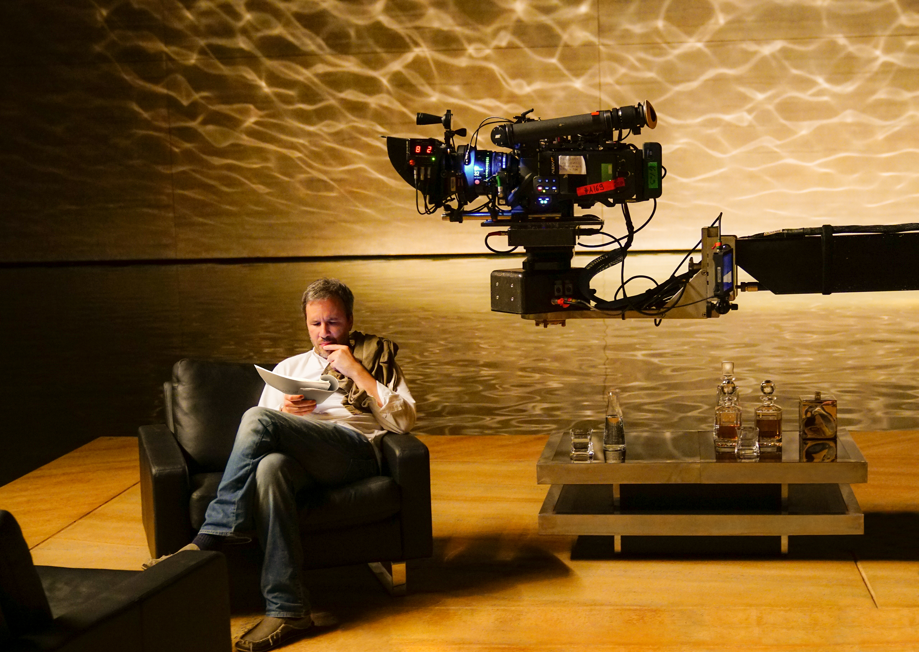 Villeneuve: «Deckard un replicante? Ridley dice di sì, Harrison…»