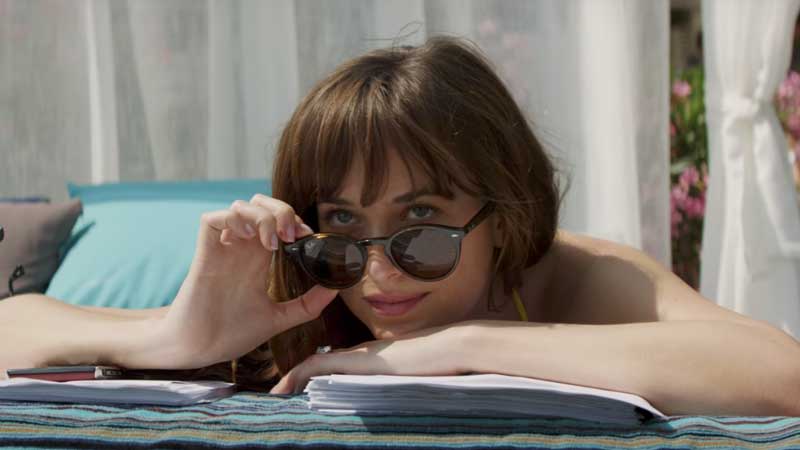 Cinquanta sfumature di rosso: il nuovo teaser annuncia l’arrivo del trailer Dakota Johnson è Anastasia in Cinquanta Sfumature di Rosso