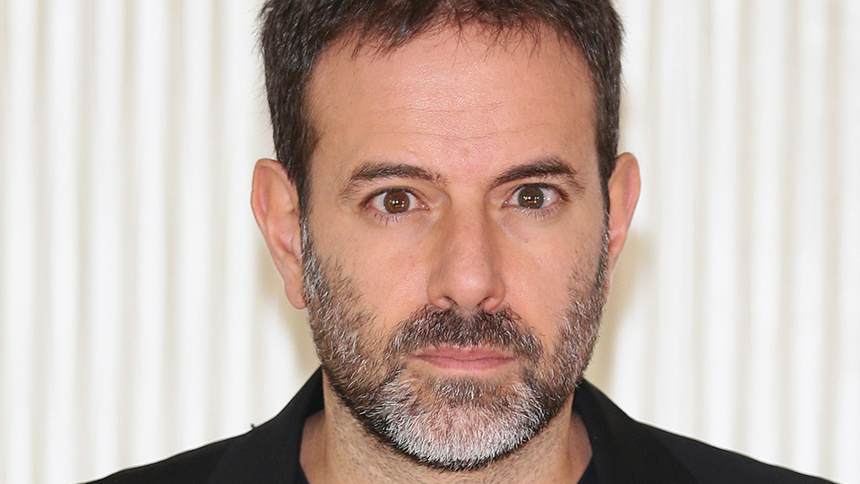 Fausto Brizzi accusato di molestie in un servizio del programma Tv le Iene. La sua risposta e le celebrity che lo sostengono Fausto Brizzi denunciato