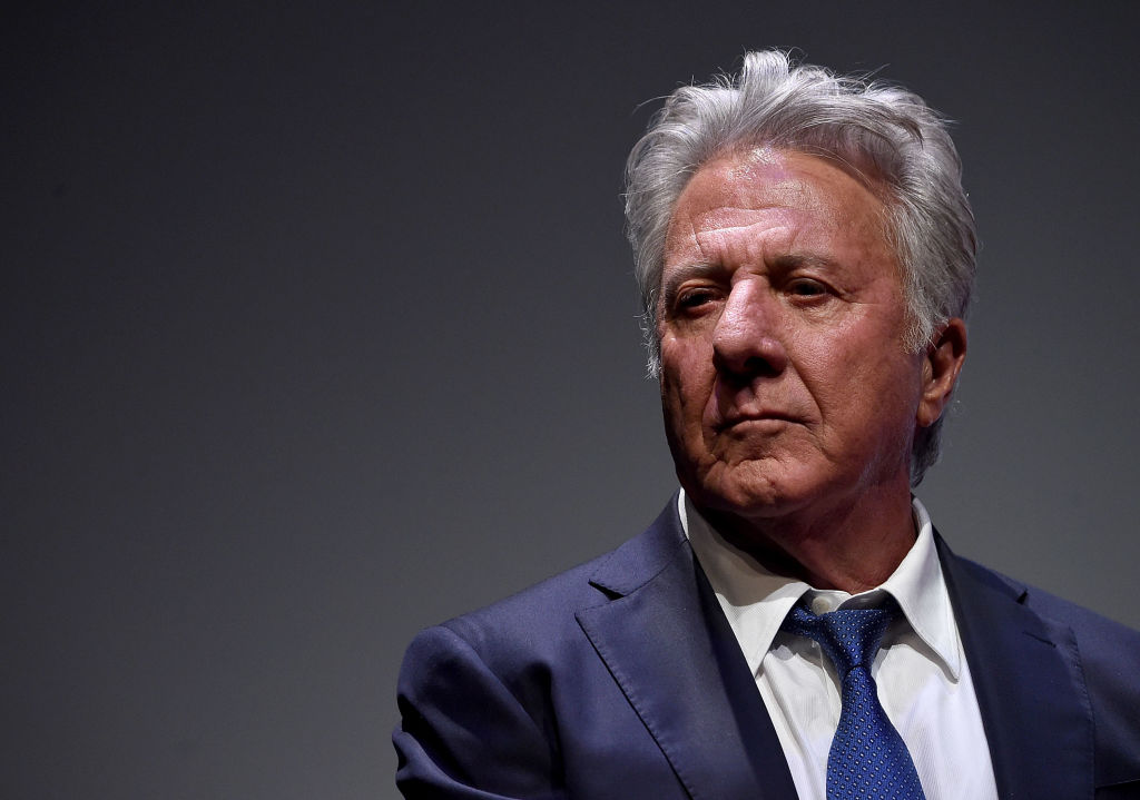 Scrittrice accusa Dustin Hoffman: «Mi ha molestato quando avevo 17 anni» Dustin Hoffman accusato di molestie