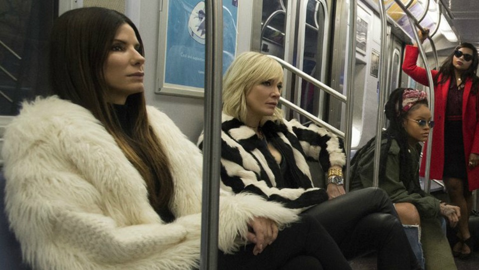 Ocean’s 8: Sandra Bullock, Anne Hathaway, e le altre protagoniste nel primo poster ufficiale Ocean's 8