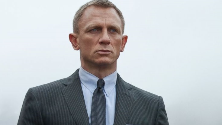 AP_daniel_craig_kab_150212_12x5_992