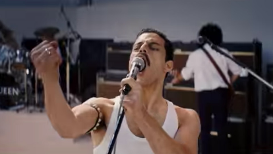 Rami Malek è Freddie Mercury nel trailer di Bohemian Rhapsody