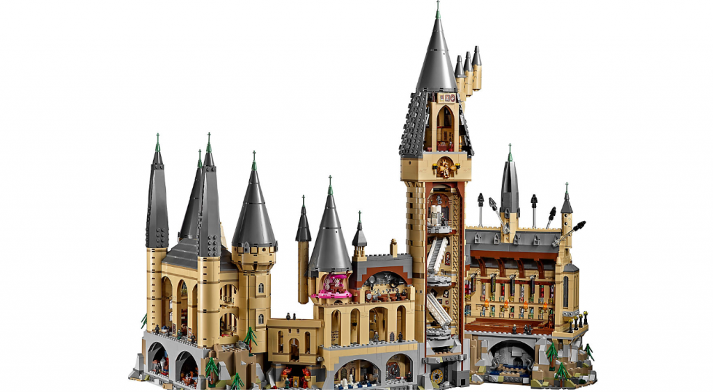 LEGO Hogwarts, la magia prende vita con il castello di ...