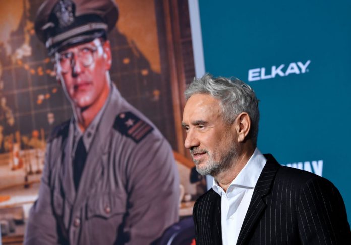 Roland Emmerich: il nuovo film con Luke Evans Roland Emmerich nuovo film