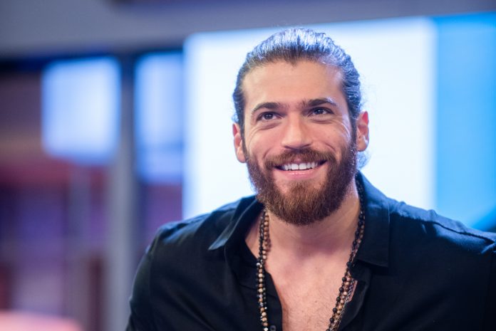 Can Yaman è irresistibile nelle prime immagini dello spot di Ferzan Ozpetek (VIDEO)