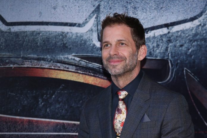 Zack Snyder svela l’unico e insospettabile personaggio per cui passerebbe alla Marvel