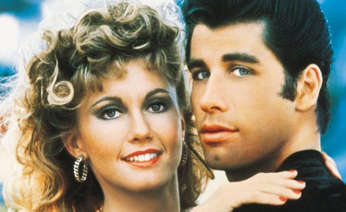 «Grease è sessista e omofobo»: gli spettatori britannici attaccano il musical