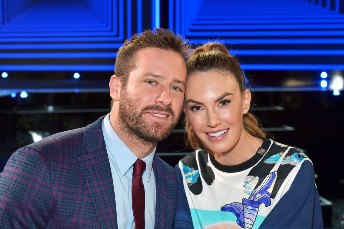 Armie Hammer: la lunga lettera dell’ex moglie Elizabeth Chambers sulle accuse di cannibalismo Armie Hammer