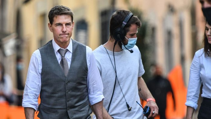 Mission: Impossible, la troupe è stanca di un’abitudine di Tom Cruise: “Smettila!” tom cruise set mission impossible