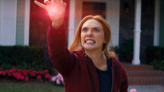 Scarlet Witch, quanti anni ha Wanda Maximoff? Un buco di trama crea problemi nel MCU WandaVision