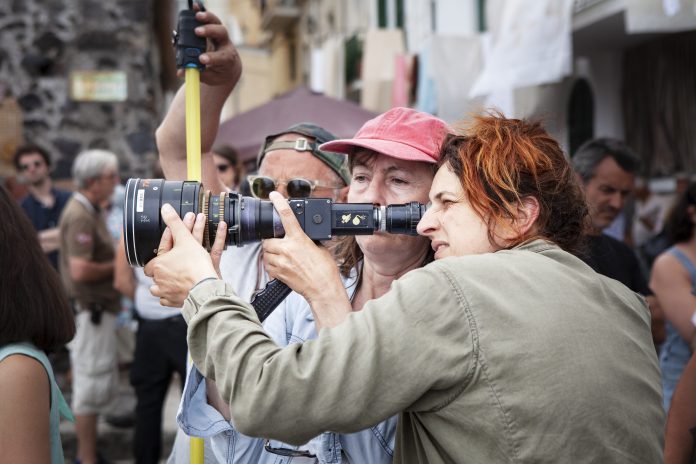 Ci sarà una volta: Alice Rohrwacher dirigerà una serie tv sui cantastorie italiani degli anni ’50 Alice Rohrwacher Ci sarà una volta