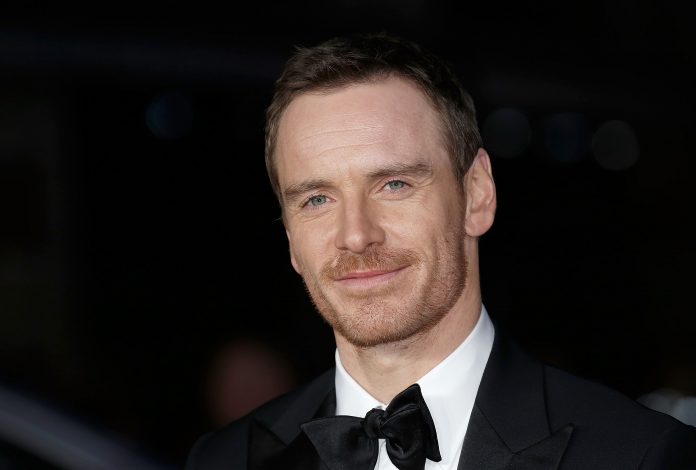 Michael Fassbender è in Italia per lavoro, ma non farà l’attore: ecco dove potete avvistarlo Michael Fassbender