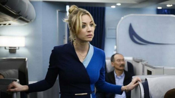 L’assistente di volo: Kaley Cuoco è la protagonista di un thriller a tinte comedy (o viceversa). La recensione l'assistente di volo