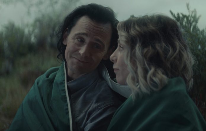 Loki: la regista svela le idee per la seconda stagione. E vi faranno rimpiangere il suo addio Loki