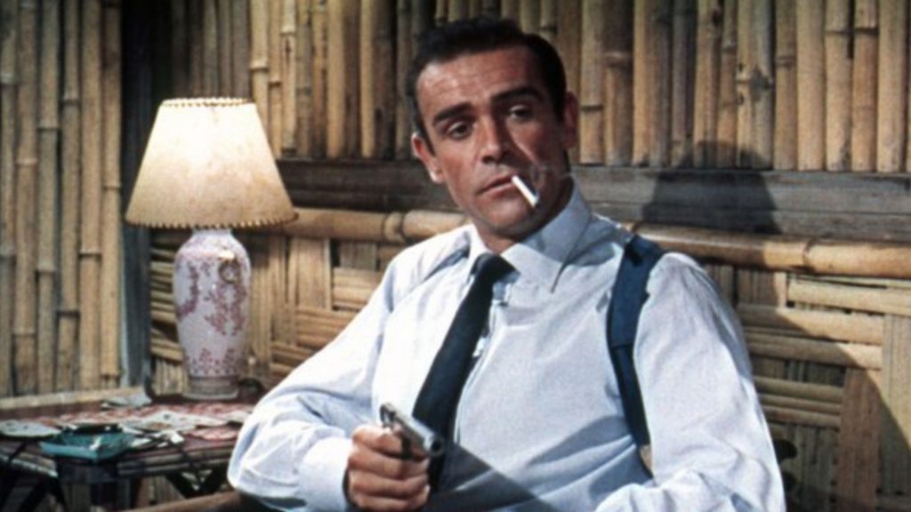 10 film modificati motivi incredibili 007 licenza di uccidere