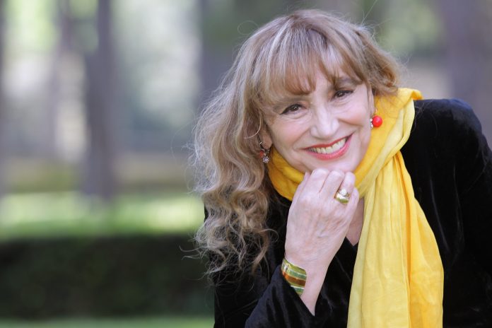 È morta Piera Degli Esposti: l’attrice di cinema e teatro aveva 83 anni Piera Degli Esposti