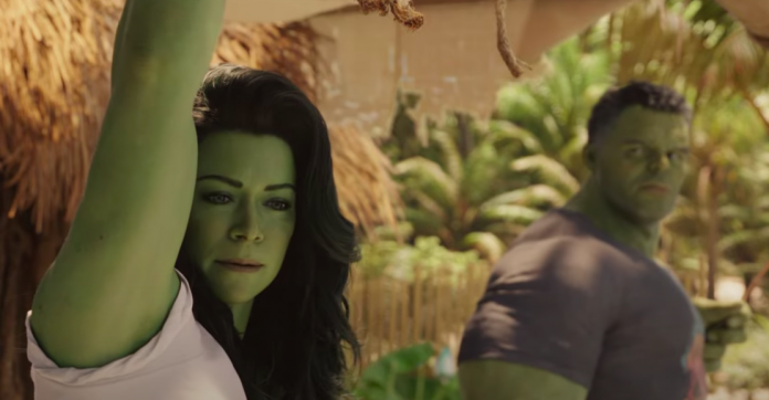 She-Hulk: Attorney at Law, ecco il trailer della nuova serie Marvel. E  oltre a Hulk c'è un inaspettato supereroe