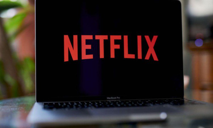 aumentano ancora gli abbonamenti netflix