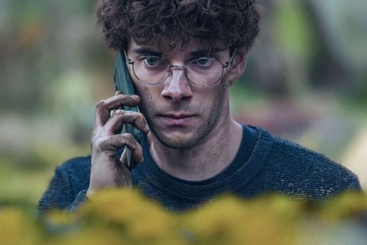 Una scena della serie tv Netflix Il giardiniere