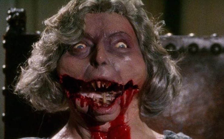 un frame dell'horror Rabid Grannies