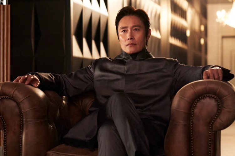 Il Front Man (Lee Byung-hun) in Squid Game