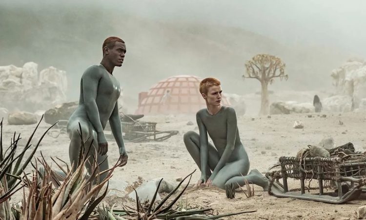 La serie TV sci-fi prodotta da Ridley Scott, Raised by Wolves - Una nuova umanità