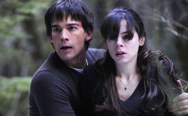 un frame della serie horror harper's island