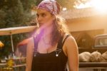 Scena dalla serie netflix Under a Dark Sun