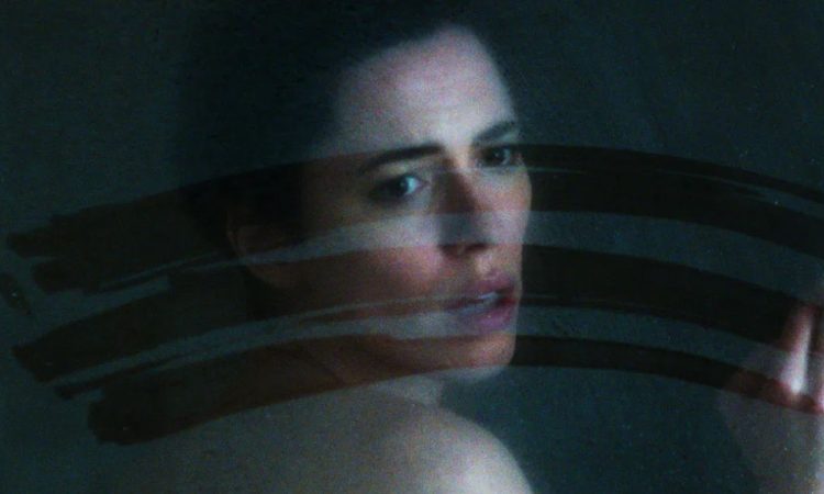 Rebecca Hall in una scena di The Gift (2015)